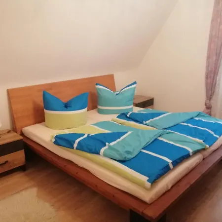 2 Schlafzimmer 115qm J M Vermietung 公寓