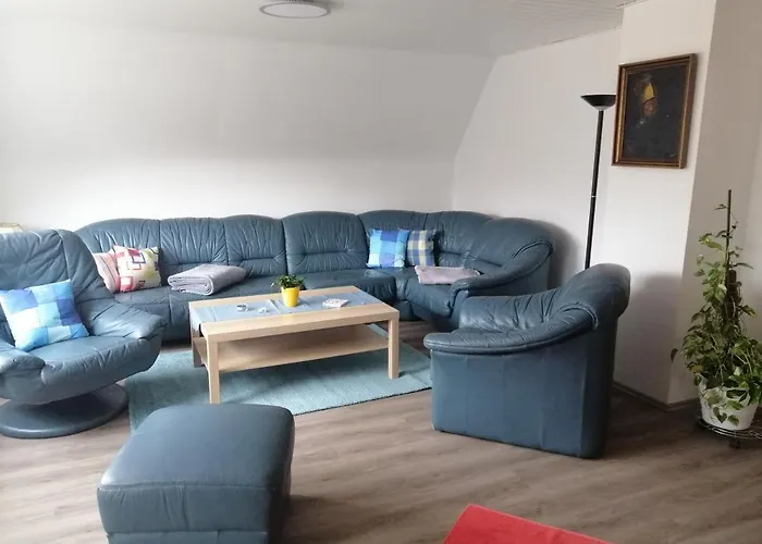 2 Schlafzimmer 115qm J M Vermietung 佩格尼茨河畔勒滕巴赫