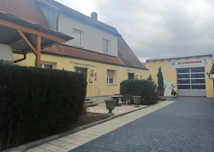 2 Schlafzimmer 115qm J M Vermietung 公寓 *
